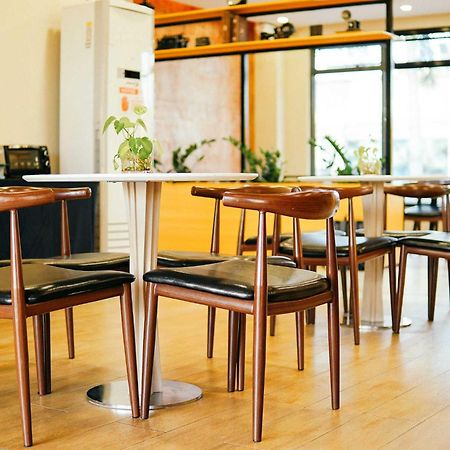 Travelbee Airport Inn 麦克坦 外观 照片